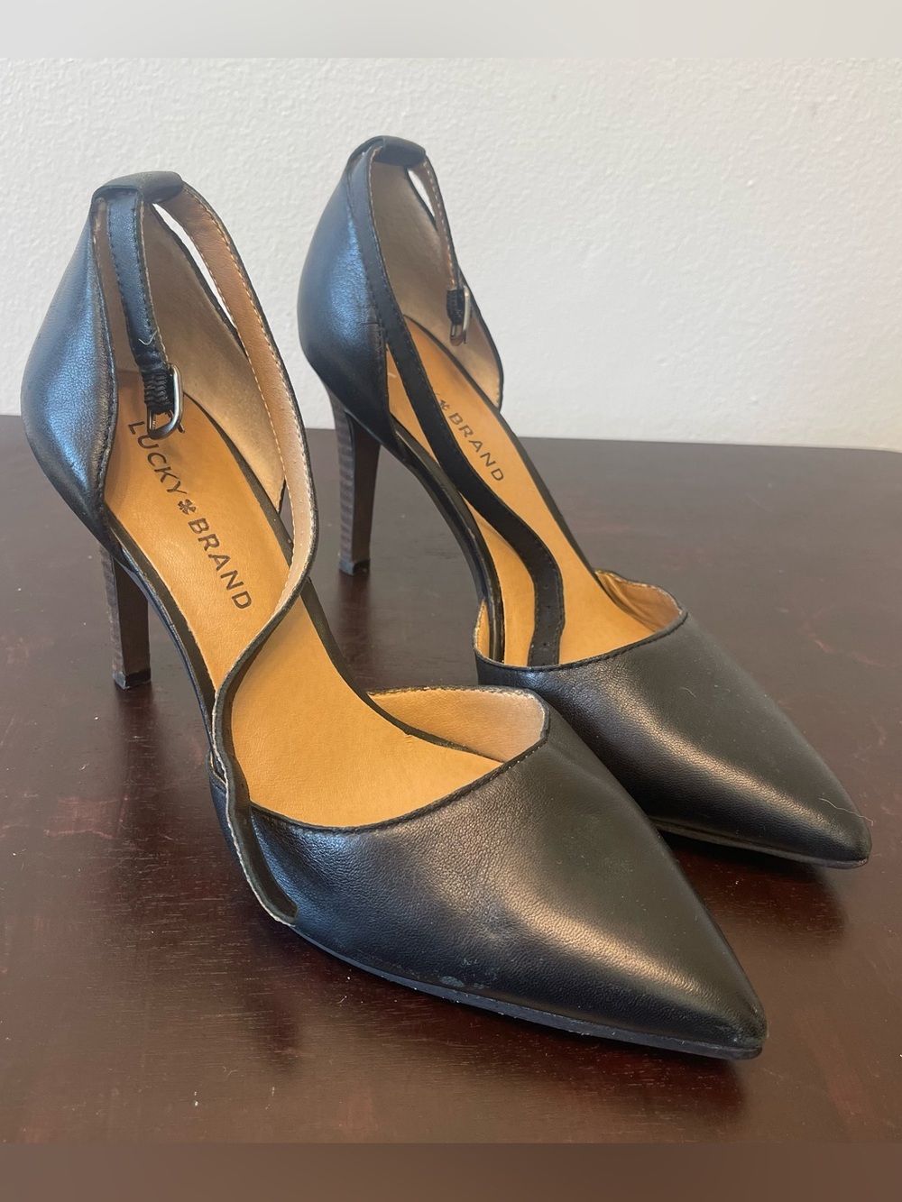 Lucky Brand Black leather Pointed Heels
